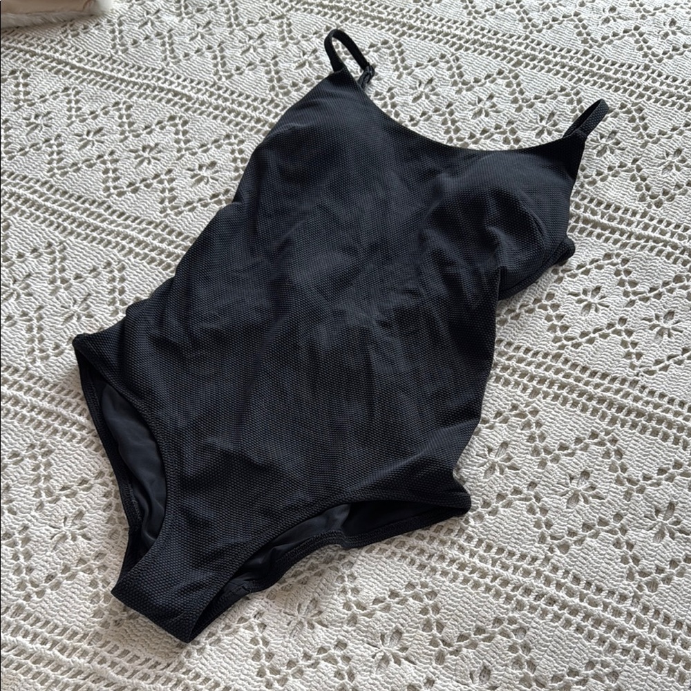 Shaping Lululemon One piece